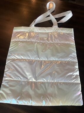 Bath and Body Works Iridescent Pearl White Tote